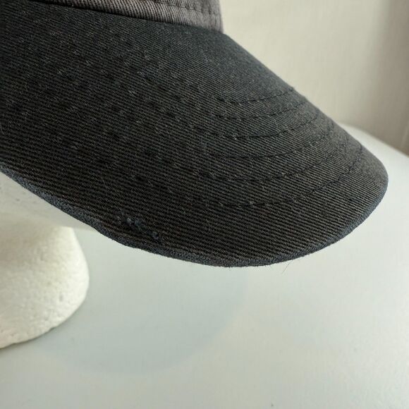 YETI Mountain Badge Trucker Snapback Hat Black Gray - Picture 6 of 11